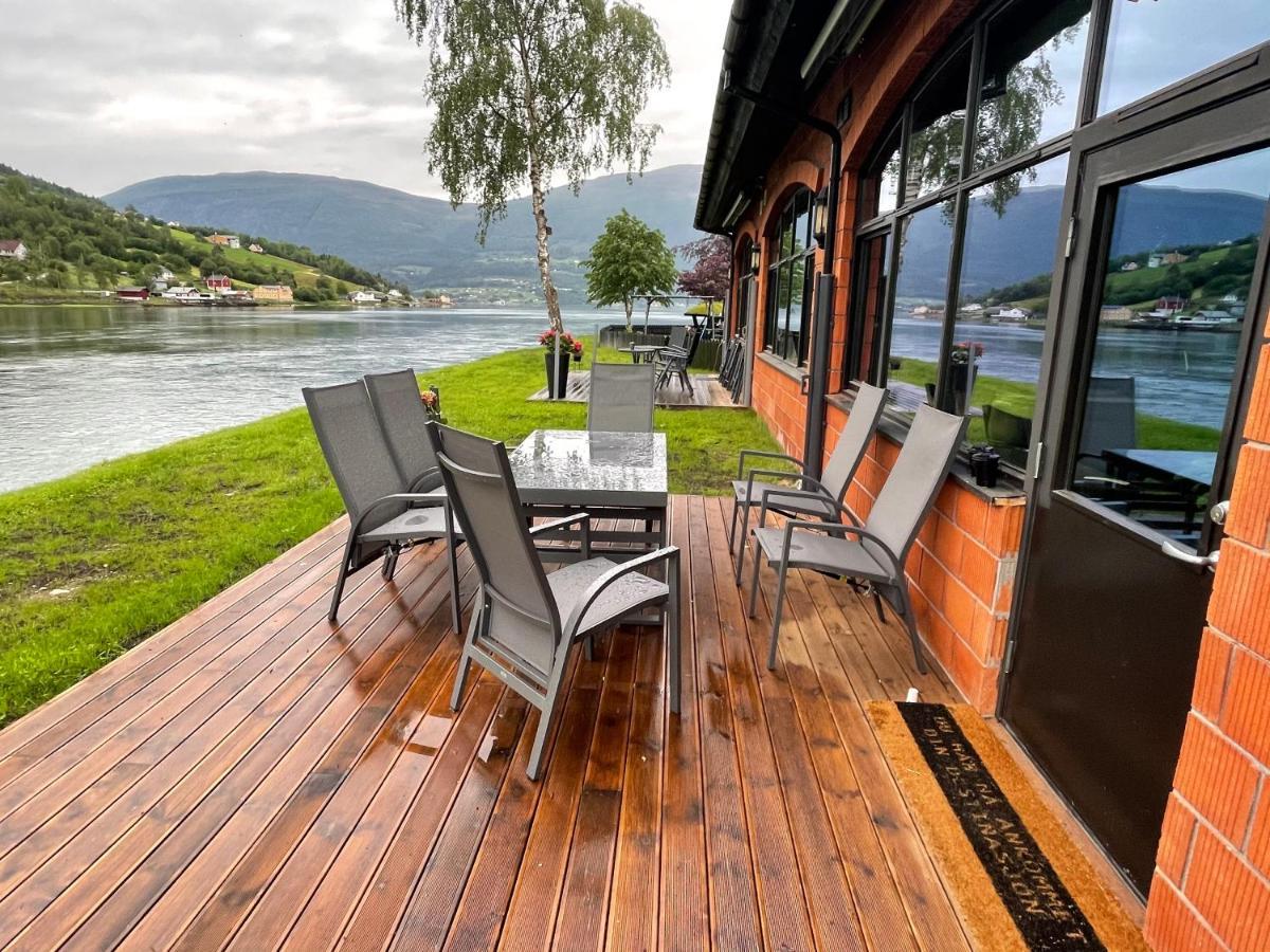 Olden Apartments 2 Stryn Dış mekan fotoğraf