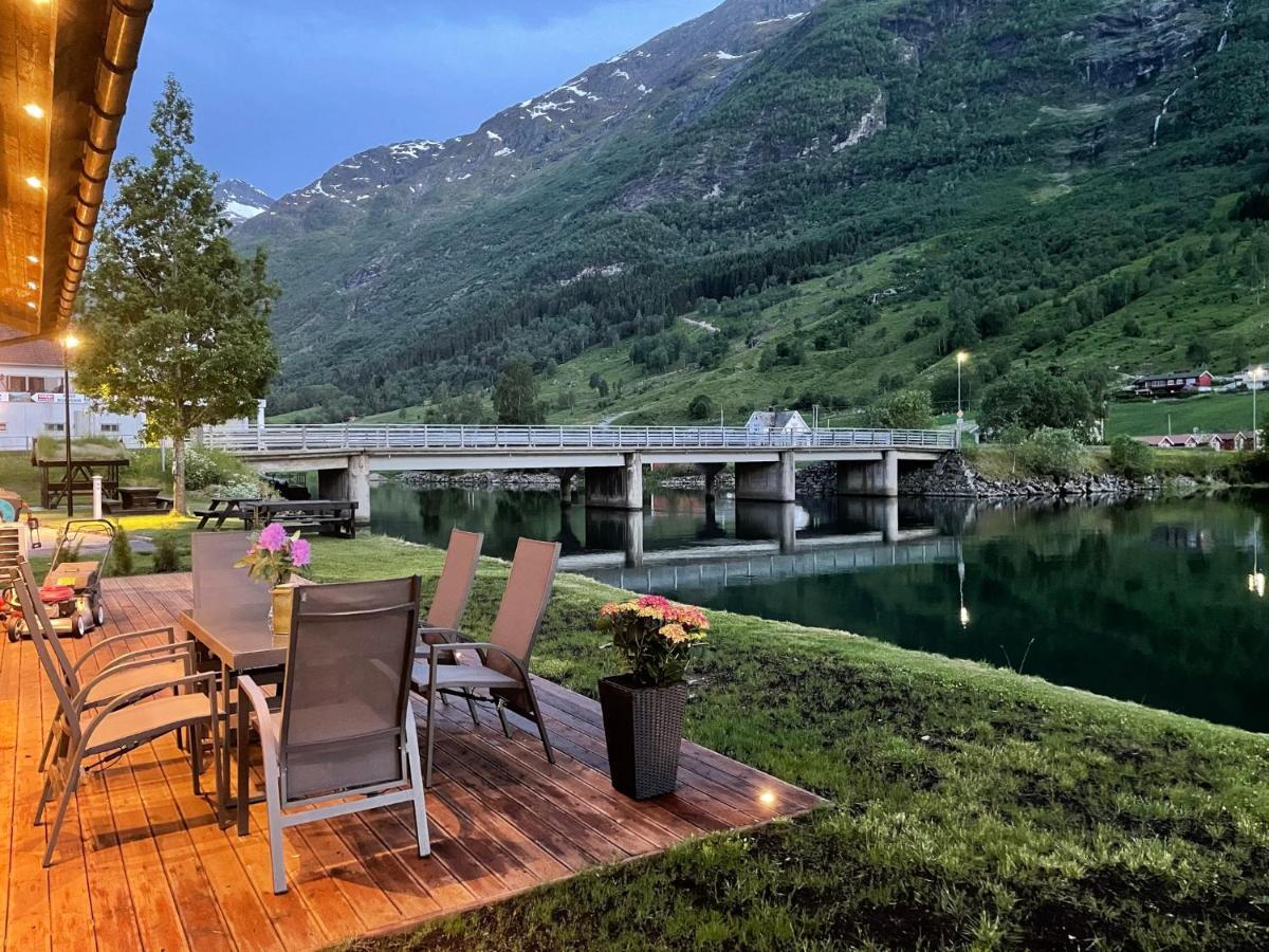 Olden Apartments 2 Stryn Dış mekan fotoğraf